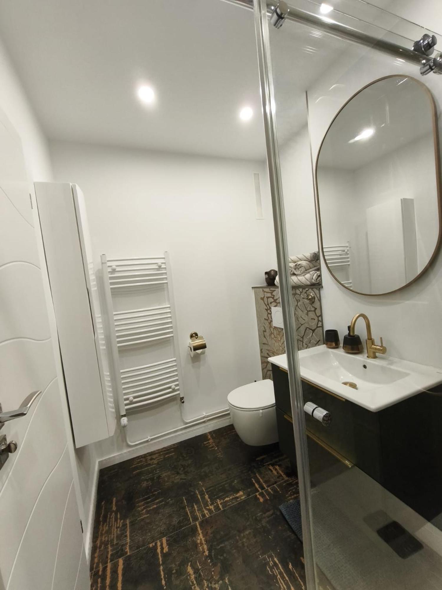 Studio Lux, Elegant & Confortabil Braşov Esterno foto